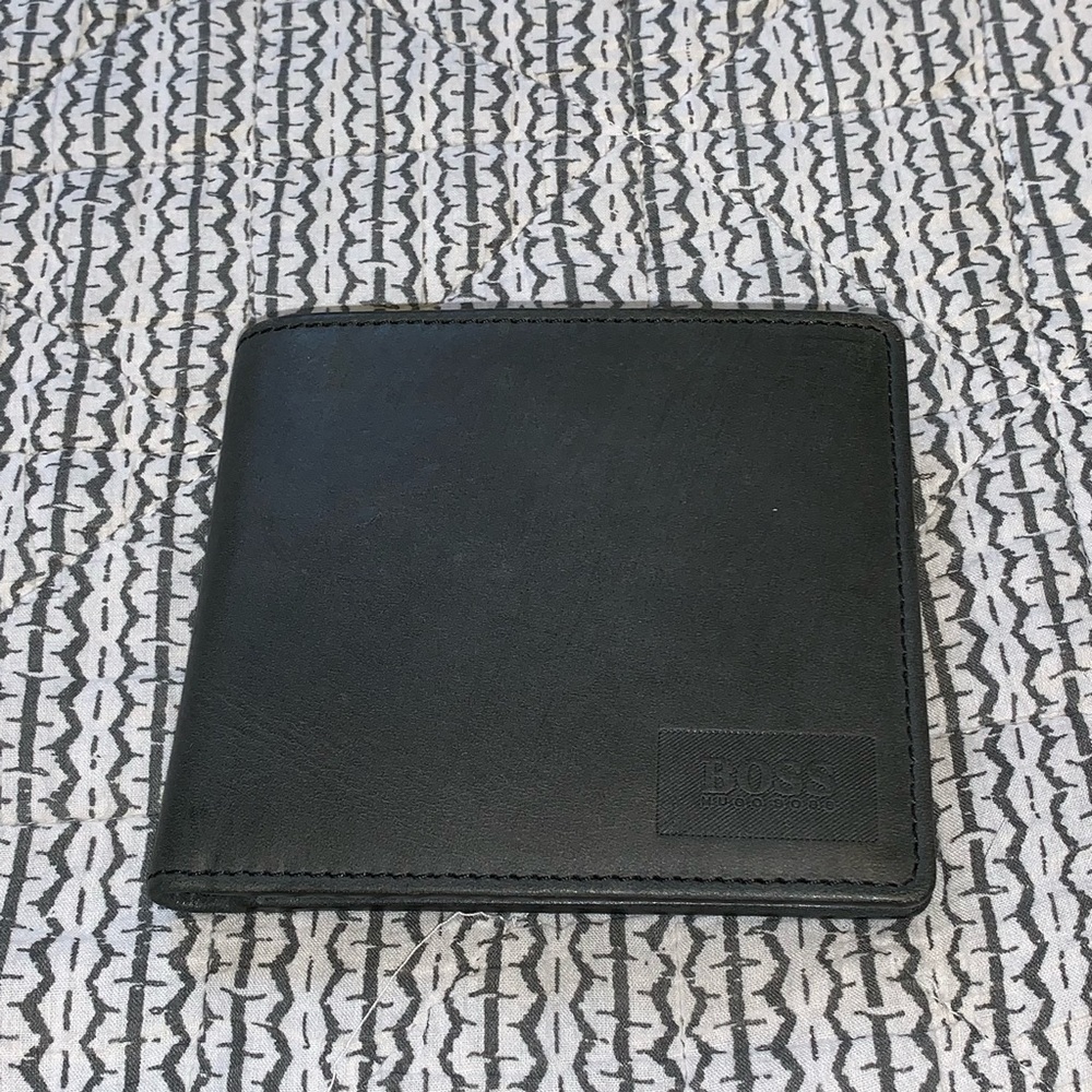 Brand new Hugo Boss wallet for Men.